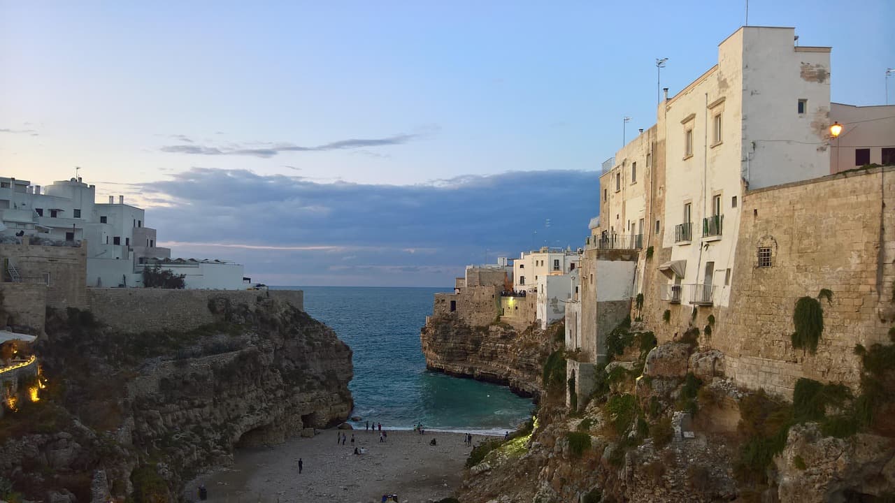 https://booking.vit.travel/uploaded_files/tours/2ef5cadc916c87125442d6c2b00c4240.jpg